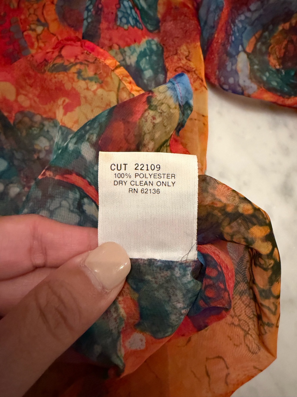 Vintage 90s GUESS by Georges Marciano Abstract Print Button Up Shirt M Made USA - Picture 8 of 11